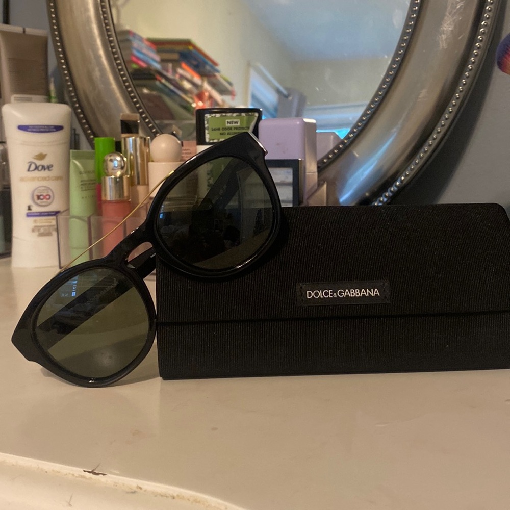 Authentic Dolce & Gabbana Sunglasses w/ case